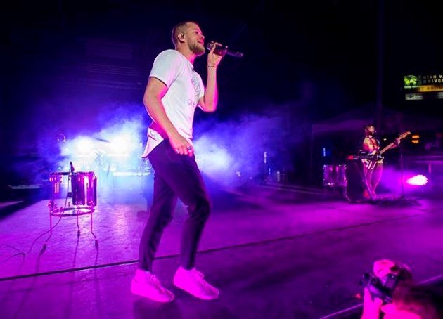 Apple CEO, Imagine Dragons headed to festival for LGBT youth  ottawamatters.com/world-news/app… https://t.co/1PkPeUd0bN