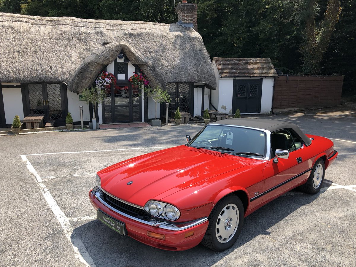 Touch_of_gloss's tweet photo. 9,000 mile 1994 Jaguar XJS convertible after a Pre Sale Detail ready for its new owner
https://t.co/S9BSGbMIz5
#jaguar #XJS #carcare #detailing #eastbourne #hailsham #bexhill #brighton #hastings #eastsussex #touchofgloss #sussex #paintcorrection #classiccar #detailingdoneright https://t.co/tHMA5NIkTT