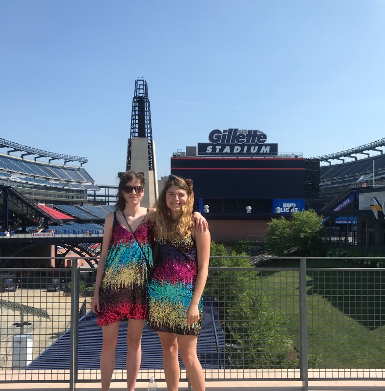 ortizthecat's tweet photo. #readyforit #repTourFoxborough #ReputationStadiumTour #sec203 https://t.co/WaHIMvtjg5