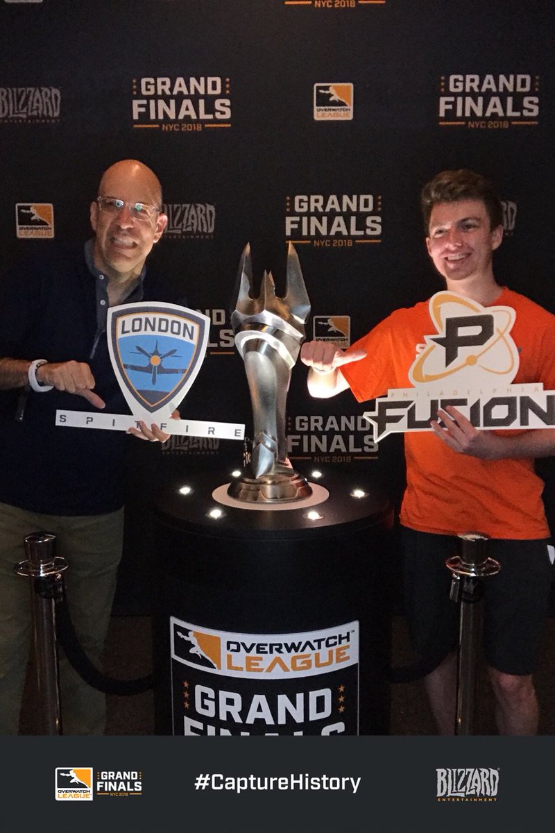 SFShock's tweet photo. The Shock Family is Divided!!!
@amiller is #TeamSpitfire while @Danteh is #TeamFusion
#FirstFinals https://t.co/CKujUKZjUP