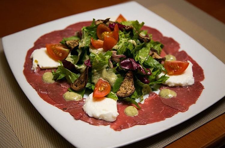 Es #viernes y así comienza la noche en #FocacciaRistorante 😁 ¡Te esperamos! #27Julio #LasMercedes