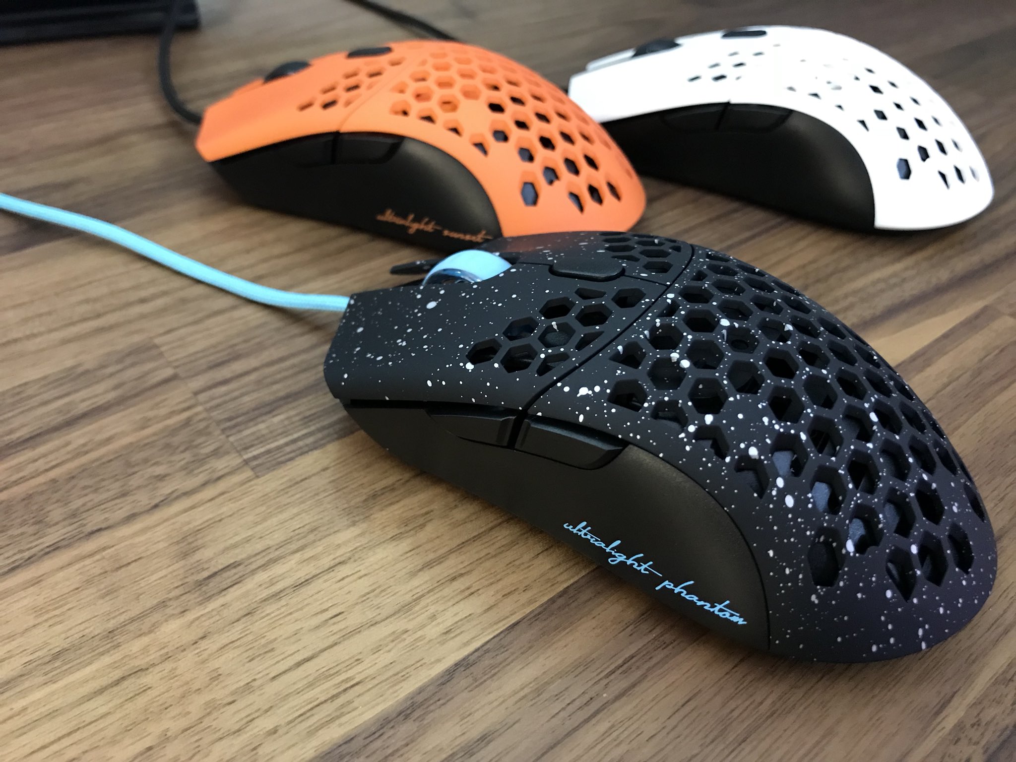 finalmouse UltralightX Tiger 然様 (L) Phantom finalmouse UltralightX Tiger 然様 (L) Phantom