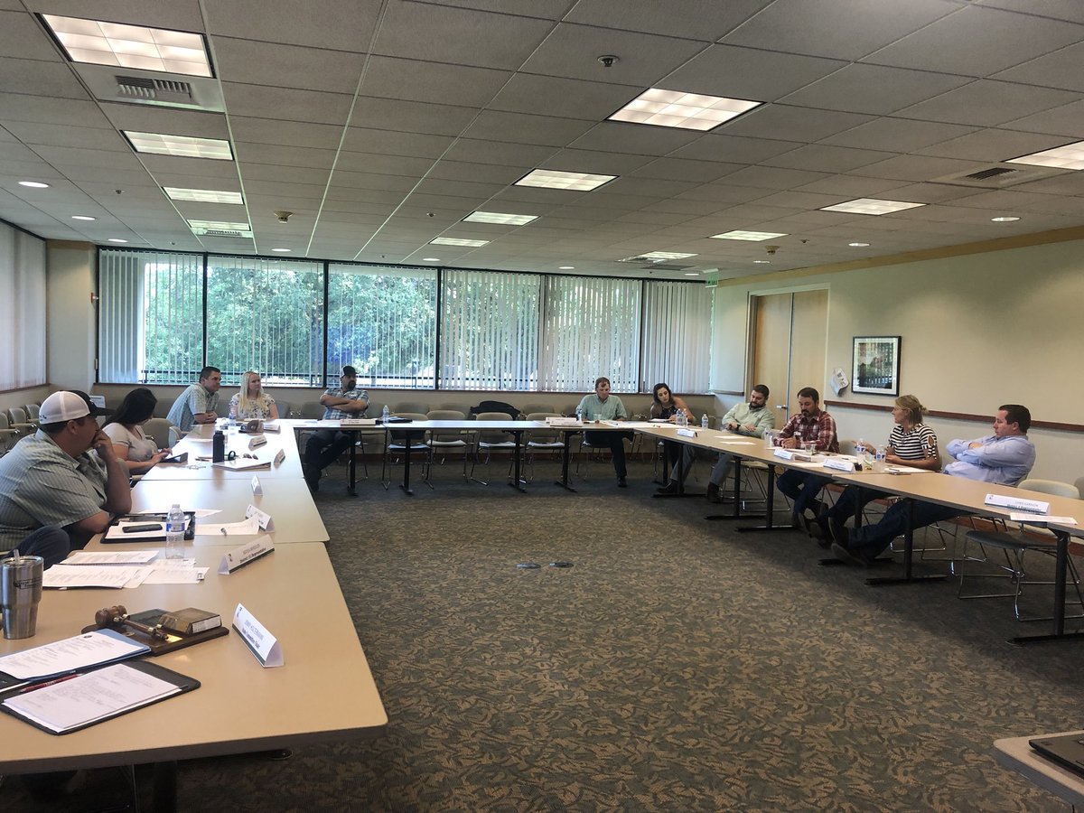 CaliforniaYFR's tweet image. California YF&amp;amp;R State Representatives are meeting today for our YF&amp;amp;R Committee Meeting. We are busy planning and executing for the year. #cayfr18 #cfbf #fbproud