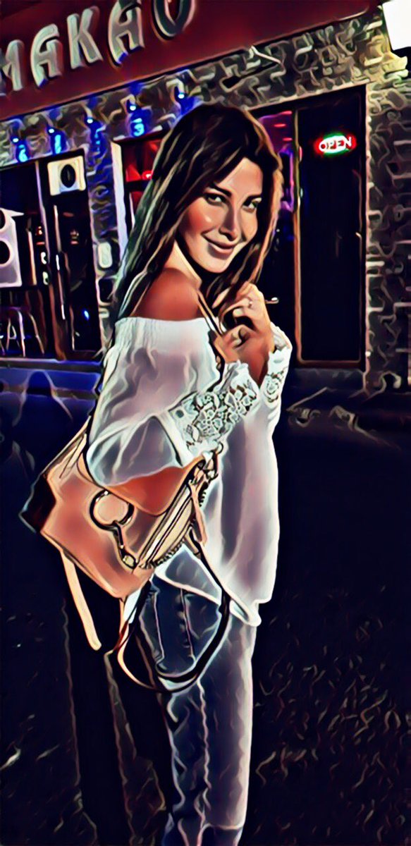 ما تسألني ... اذا بحبك ما تسألني
حبك هو الي عقلني .. وخلاني جن بعينيك
#عم_بتغير  #نانسي_عجرم 
#انغامي  <a href="/anghami/">Anghami</a> 
<a href="/NancyAjram/">Nancy Ajram</a> 
play.anghami.com/song/36494035?…
#اليوتيوب 
<a href="/YouTube/">YouTube</a> 
youtu.be/SkfApGHRNfs