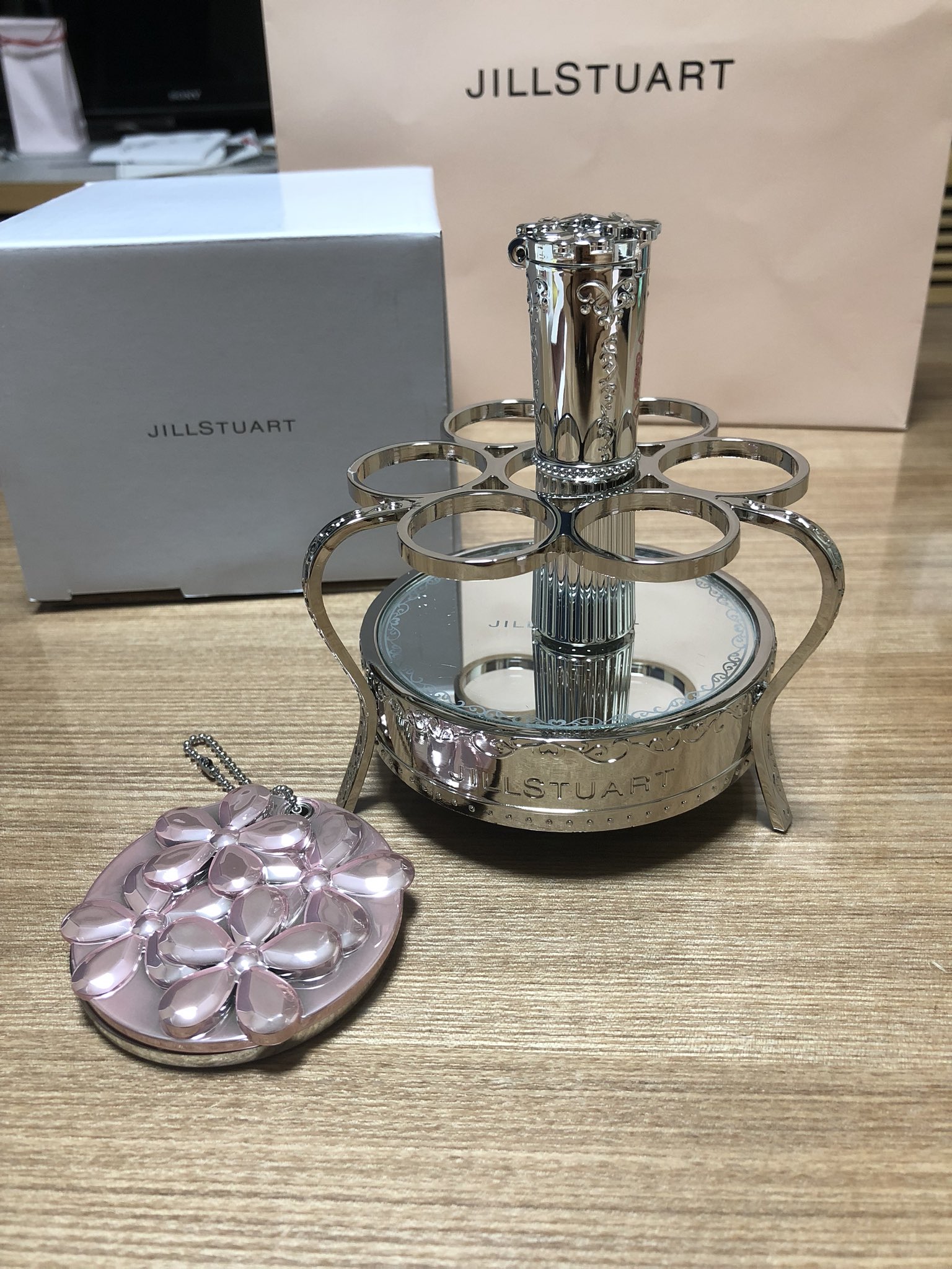 ジルスチュアート リップスタンド JILLSTUART ジルスチュアート リップスタンド ノベルティ - メルカリ
