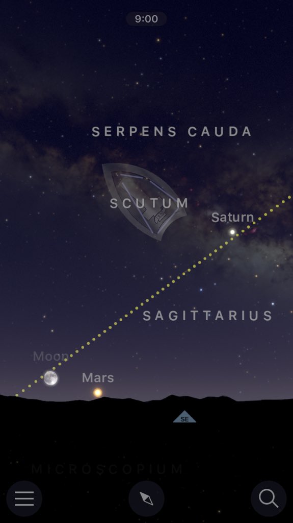 SavingOurStars's tweet image. 🌝⭐️✨ For those of us who didn’t get to see the lunar eclipse, if the skies will allow, we’ll have the chance to see a beautiful, gold, full moon just after sunset. Look southeast, and soon after, you’ll also get to see it pair up next to Mars! 🧡 App: #SkyGuide #FullMoon