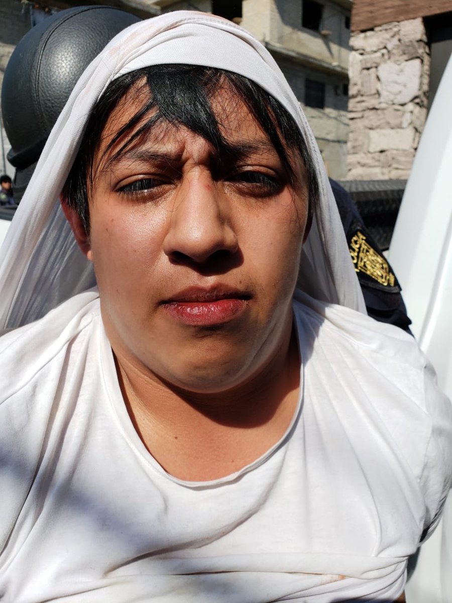 c4jimenez1's tweet photo. MARINO ENFRENTA a LADRONES 
Juan Estrada, Alexis Lopez y Roberto Trip quisieron asaltar a un hombre en @DTlalpan 
Resultó ser un elemento de la @SEMAR_mx 
Los enfrentó a balazos y junto con agentes de @SSP_CDMX los atraparon 
@PGJDF_CDMX busca más víctimas que los denuncien https://t.co/wUjb8WfR15