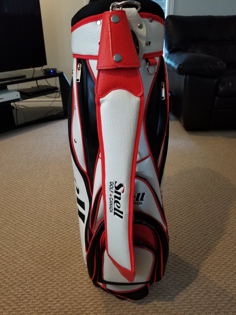 DWhidden25's tweet photo. Got home from vacation and found some great stuff from @SnellGolfCanada the balls I ordered and the tour bag I was fortunate enough to win. Thanks guys #MTBblack #Snell #golf https://t.co/fOLicACSvW