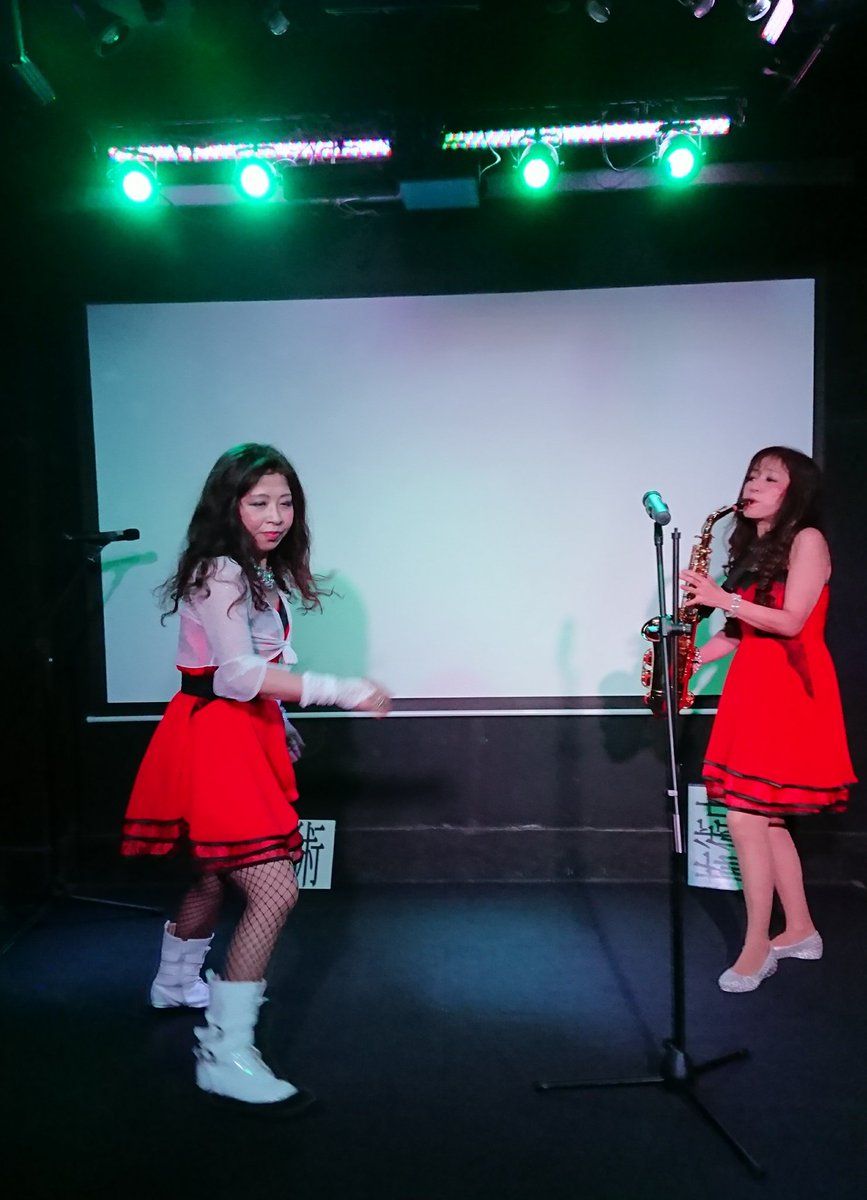 genericangel3's tweet photo. 7/27四谷 #HEARTMENSTUDIO
#ジェネリックえんじぇる@新宿COTTON倶楽部 #ライブ
今回はヒカリ&リサ
#楽しかった です❤️
お初の方もタオルを回したり、踊ってくれて、嬉しかったー💕
声援も嬉しかったー❣️
共演者様も主催者様も有難うございました✨
皆様に感謝❗
写真撮ってもらえて嬉しい😁 https://t.co/7dRIrFj47N