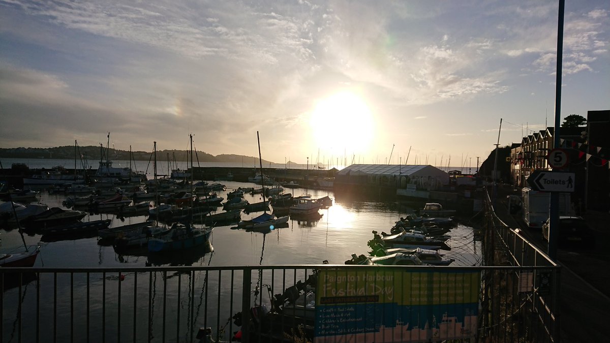 paigntonharbour's tweet image. Welcome to #PDF18 fun filled day for all starting from 10am till 11pm loads happing for all the family we would love to see you for this celebration of our Harbour @KerryWradio @BBCDevon Adi will live broadcasting from the harbour 10.05 today

Let's get trending #PDF18