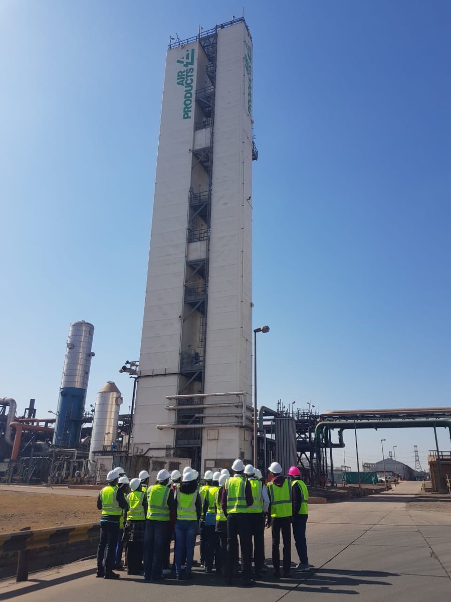 AirProducts_ZA's tweet photo. Grade 11 and 12 learners from schools in Mpumalanga and Phalaborwa visited #AirProducts' Vanderbijlpark Facility. #science #education #gasmanufacturing https://t.co/TYWrAMkrlP