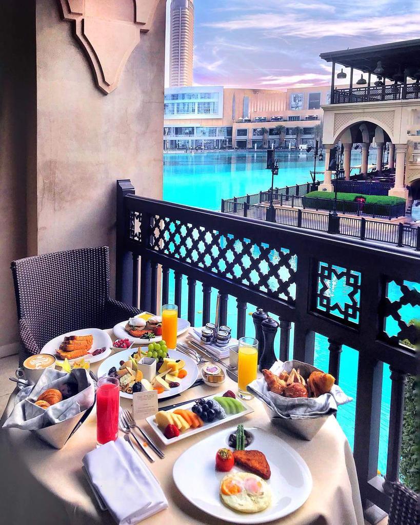 TravelFatimah's tweet photo. Have your breakfast with a view 😊

#Dubai #Breakfast https://t.co/wACwvQyCDq