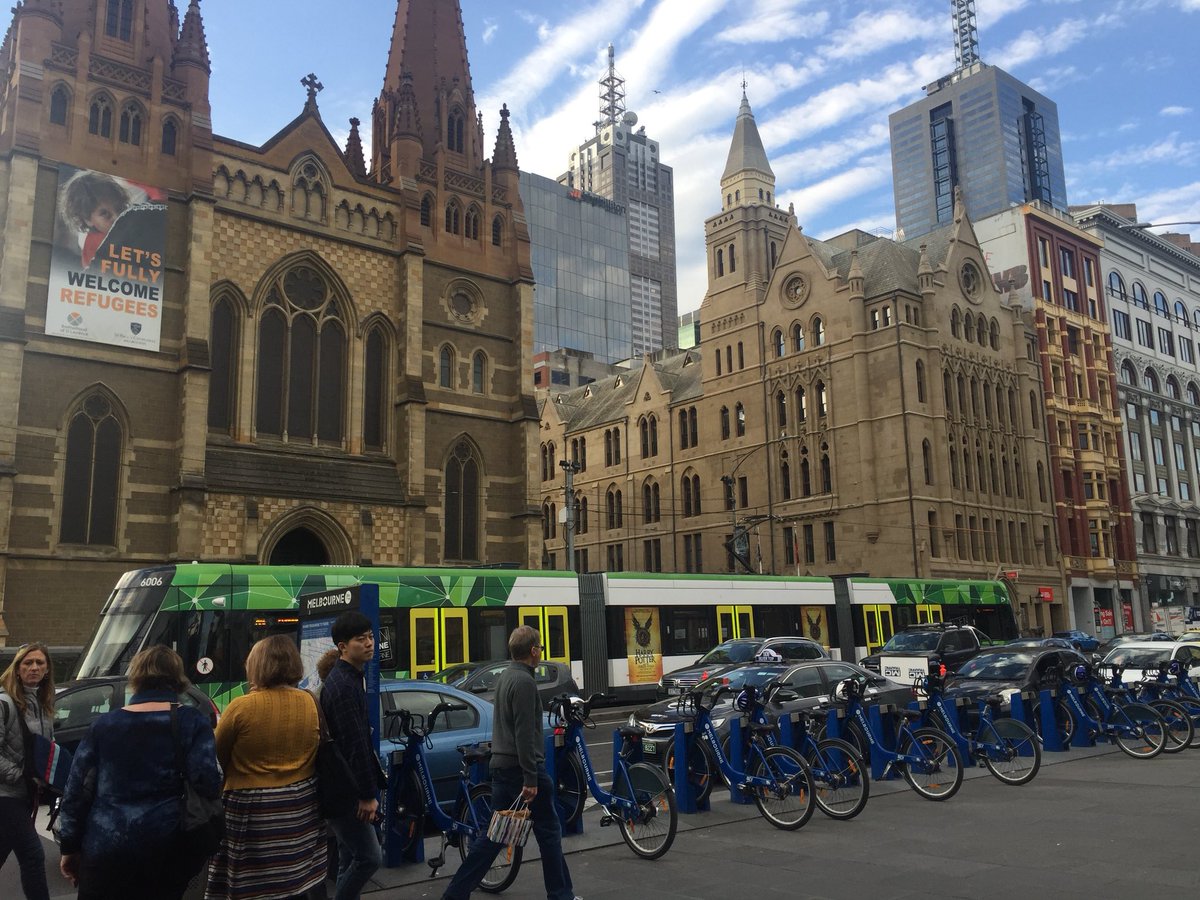 I guess you could say they’re really Rowling out the advertising #cursedchildaus #keepthesecrets