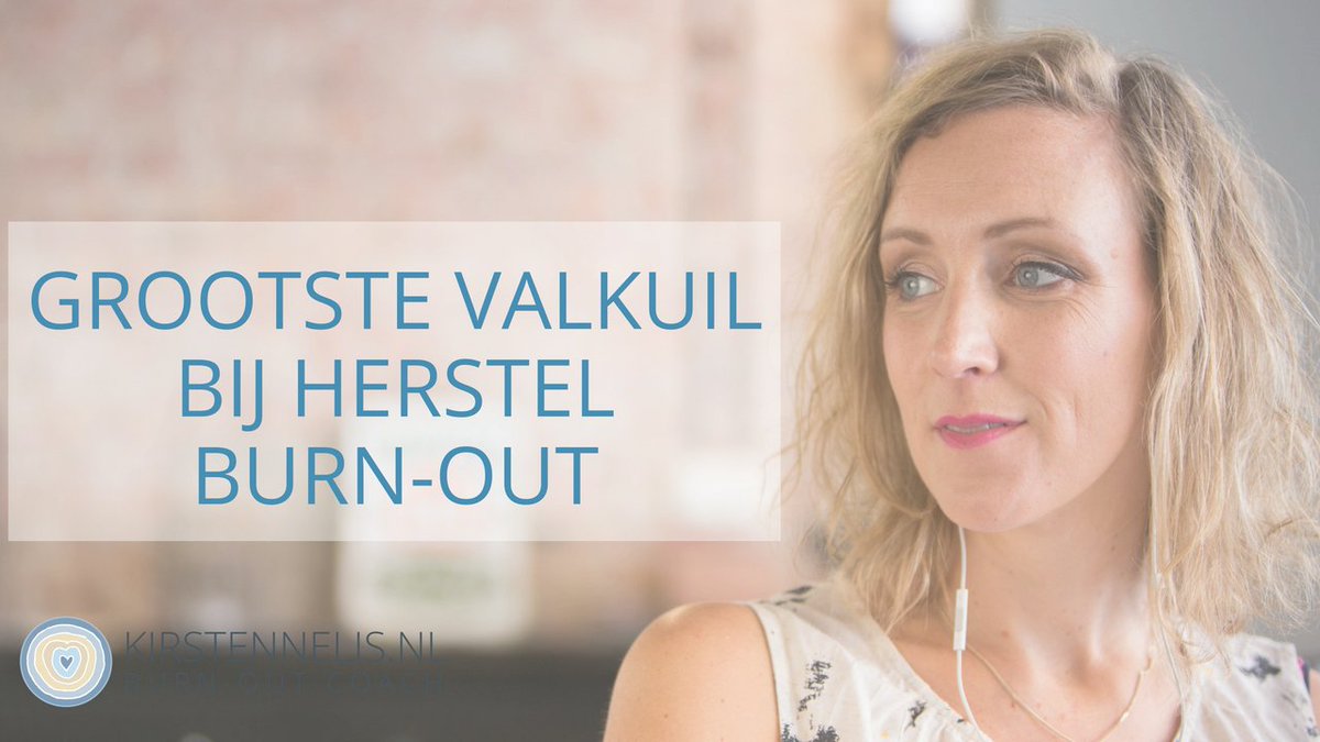 imnelis's tweet photo. Heb je een burn-out, dan wil je er zo snel mogelijk van af komen. Toch zijn er ook bij het herstel van burn-out valkuilen waar je tegen aan kunt lopen. In mijn nieuwe video-blog bespreek ik dit. https://t.co/kIIuqFhr1W #burnout #herstelburnout #burnoutherstel #valkuilenbijherstel https://t.co/yOKaCxKdge