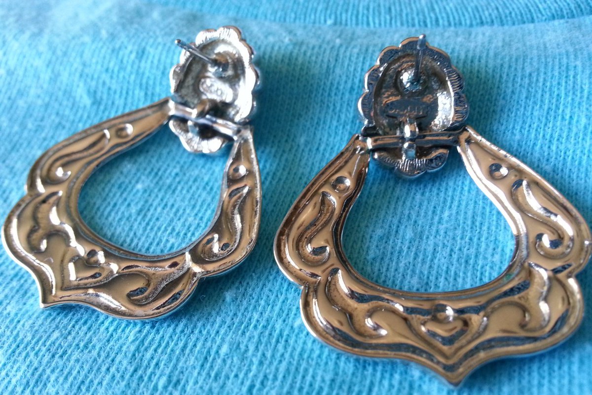 Silver Door Knocker Style Pierced Earrings tuppu.net/b7865360 #CoArtDesigns #Etsy #OldJewelry