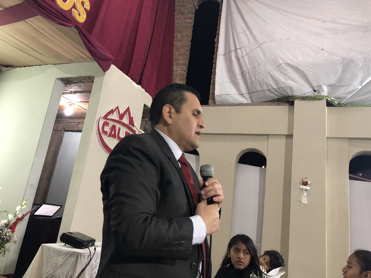 TulaJavier's tweet photo. “Jesús no es indiferente al dolor humano... él vela por cada familia de esta tierra. Solo él puede restaurar lo que humanamente es imposible” (Mar.2:1-12)
Pr @EnzoChavez 
#MisionCaleb #UPSur #MPCS #Ica https://t.co/3LLfz6QzDJ