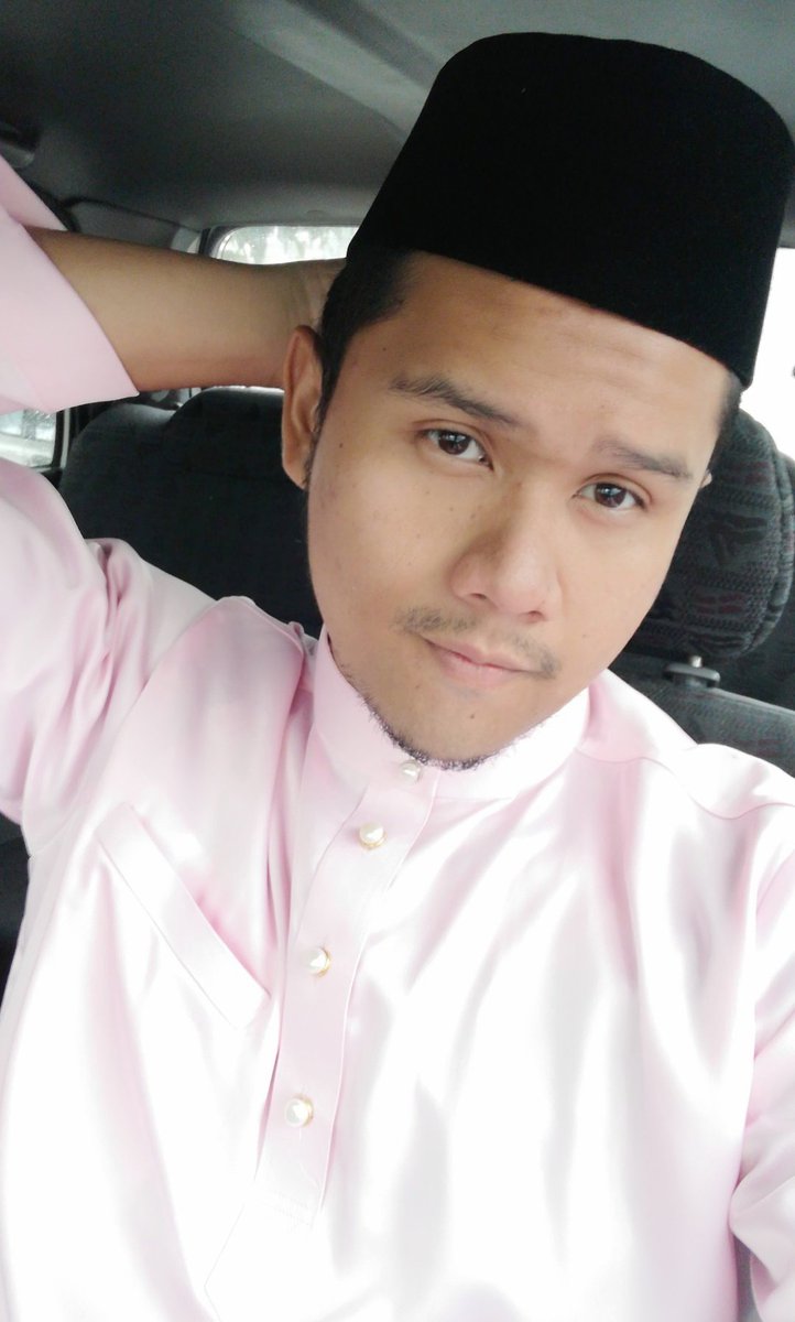 shafiXth's tweet image. Rasa macam diri ini pulak yang nak bersanding #pengapit kepit ketat fuhhh 😂