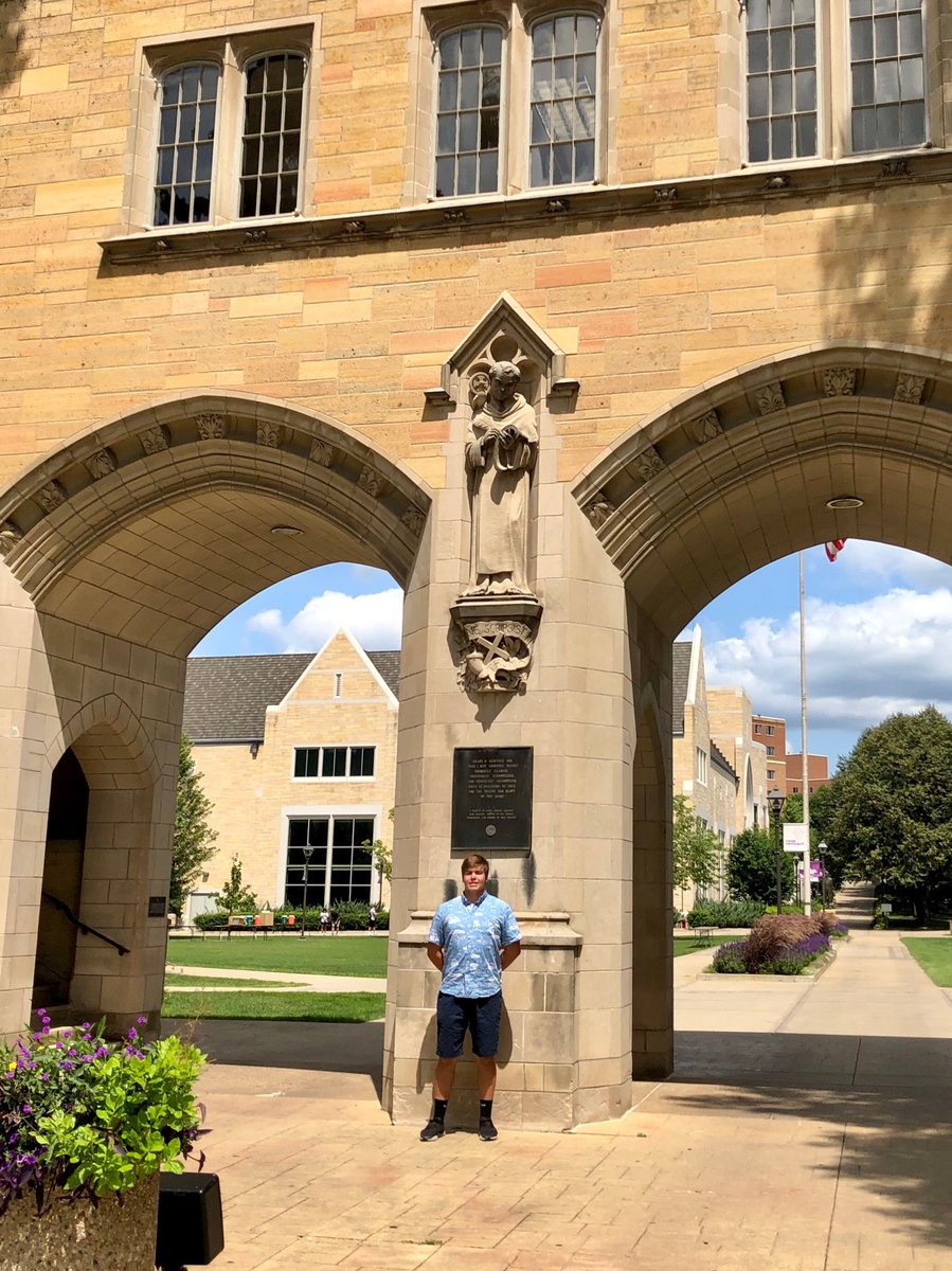 Great visit today at Univ. Of St. Thomas.  What a great looking school and an awesome football program.  Thanks <a href="/UST_Football/">St. Thomas Football</a> and <a href="/CoachBCarp/">Bruce Carpenter</a>