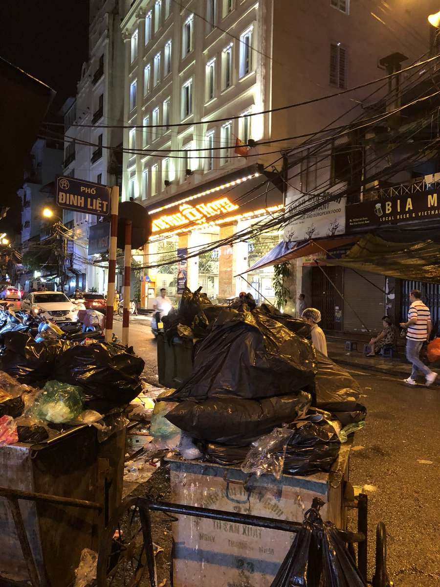 bciubotaru's tweet image. Enjoying Hanoi. A growing city, full of life.