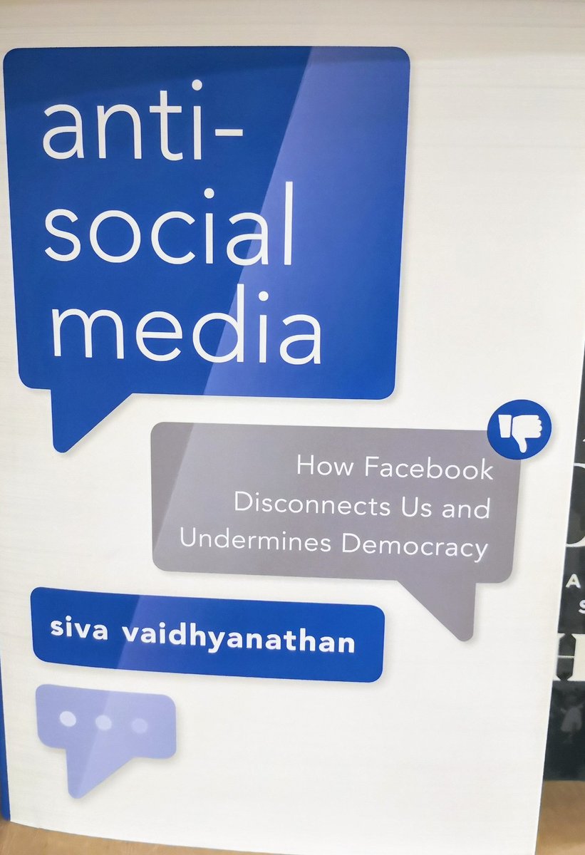 cscolari's tweet image. Librerías de #NYC invadidas de volúmenes CONTRA la cultura digital. Seguimos empantanados en el debate #Apocalipticos vs. #integrados hipermediaciones.com/2018/05/24/el-… @piscitelli