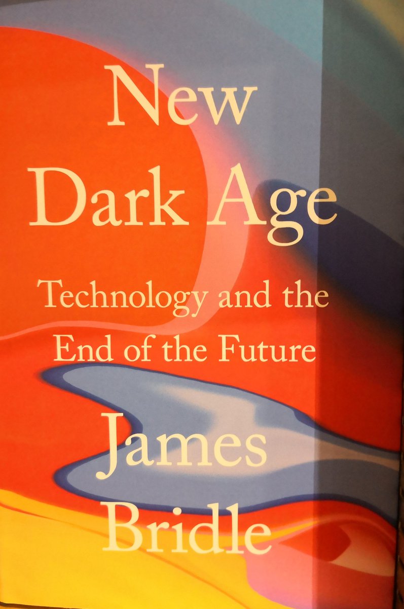 cscolari's tweet image. Librerías de #NYC invadidas de volúmenes CONTRA la cultura digital. Seguimos empantanados en el debate #Apocalipticos vs. #integrados hipermediaciones.com/2018/05/24/el-… @piscitelli