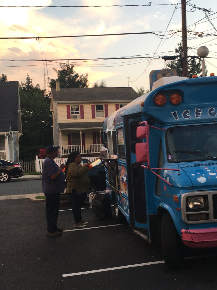 frufetti's tweet photo. Served up some yummy treats this evening for Vacation Bible School. We would love to visit your VBS as well. Please call or email to schedule: 703-665-9767 or frufetti@gmail.com.
#frufetti #shavedice #icecreamtruck #vbs https://t.co/yf7Rw9wbGa