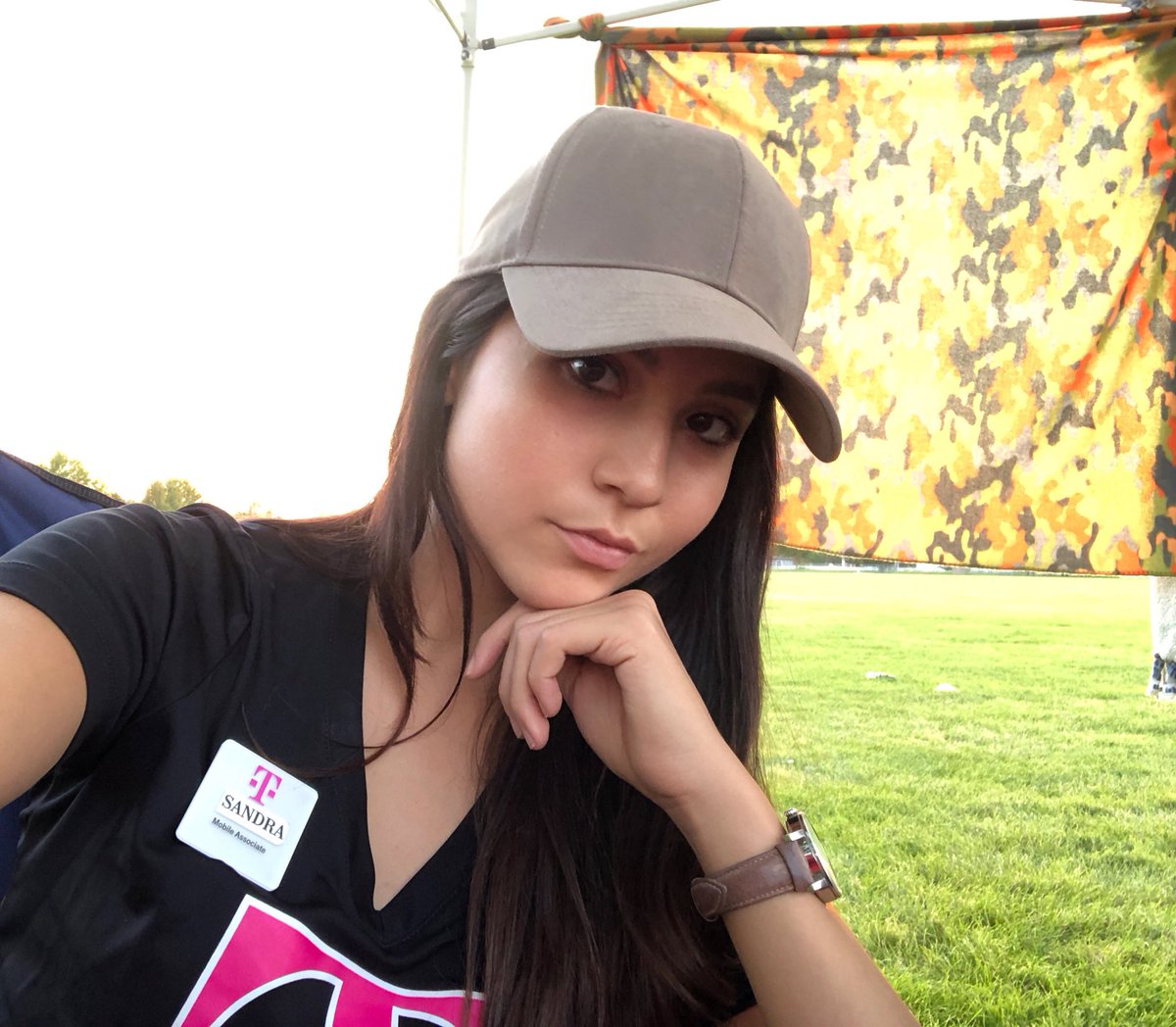 edubsandra's tweet photo. REPRESENT #tmobile #edubnation #exclusivewireless https://t.co/cODQwFGFXU