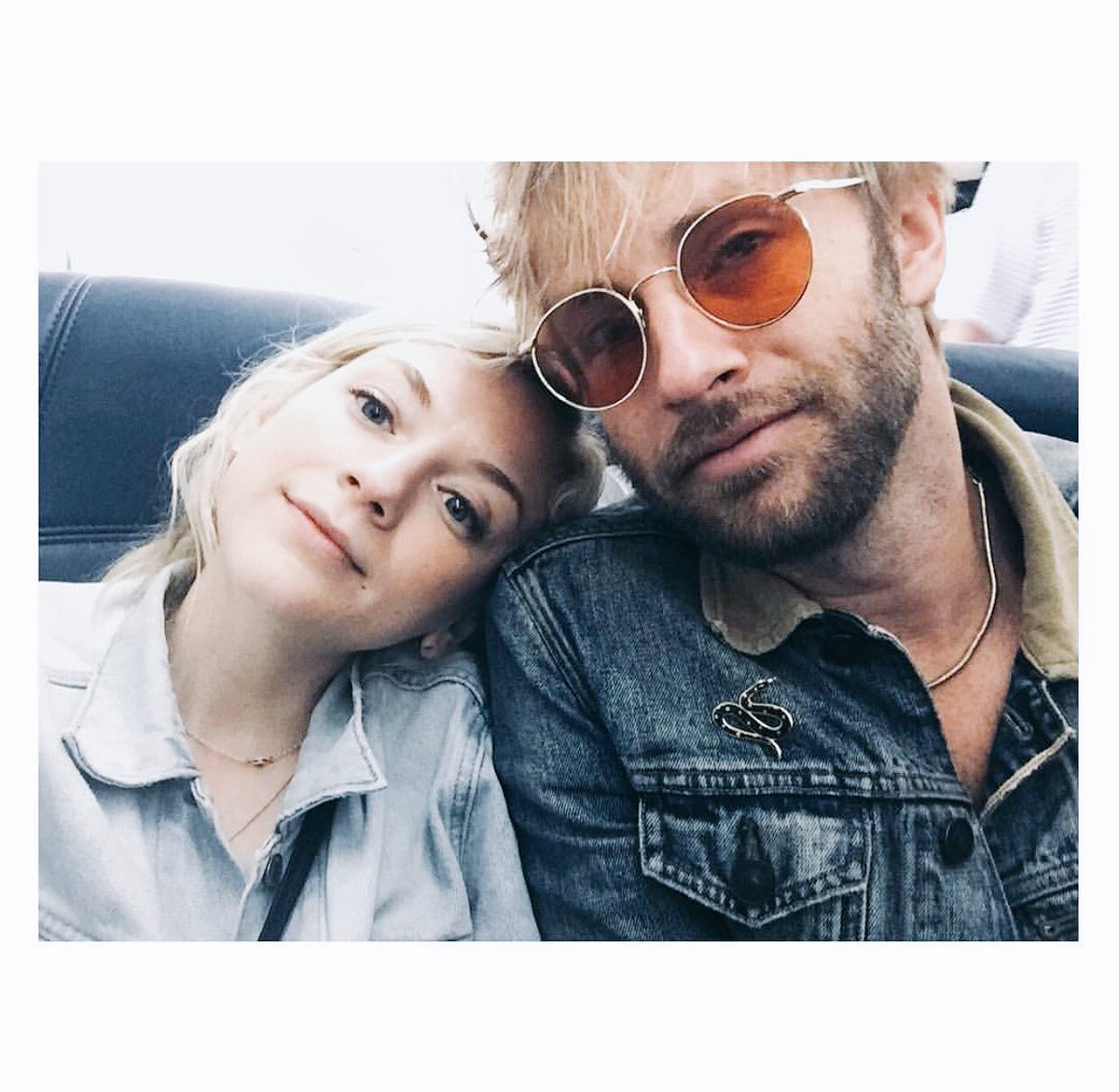 LeClaireOG's tweet image. I hope I can go to their Nashville gig later this year! @emmykinney @thePaulMcDonald @asweetheartdeal 
•
•
#EmilyKinney #PaulMcDonald #TheSweetheartDeal.