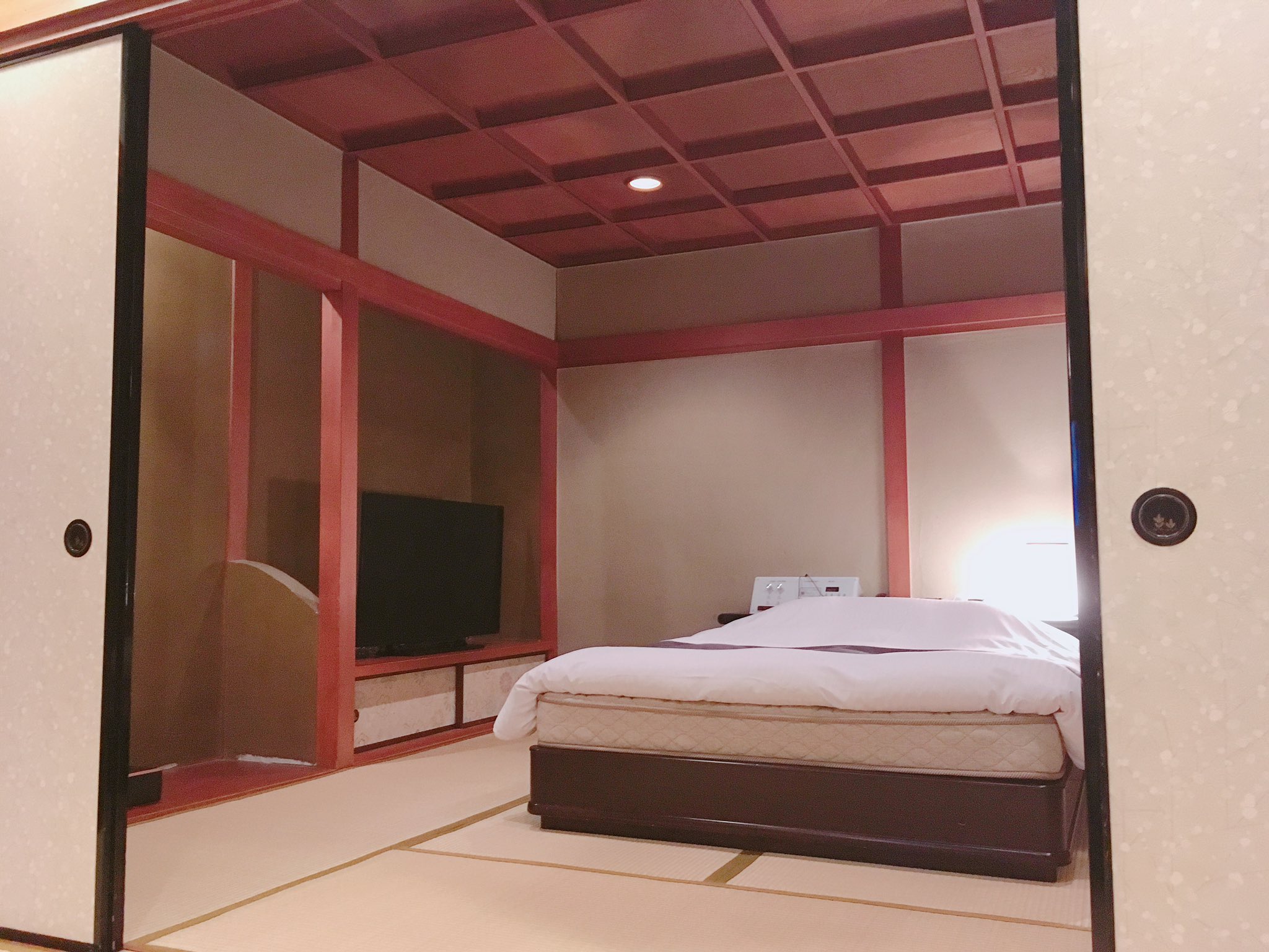 煩悩 愛知県一宮 グランドヴィラ すごい 広い ビルじゃなくて平屋 すごい 意味がわからない お風呂が温泉 建物はすごいけど アメニティは普通 にしょぼい ほぼ旅館だった 高い おもしろい ラブホメモ T Co cmj8yut1 Twitter