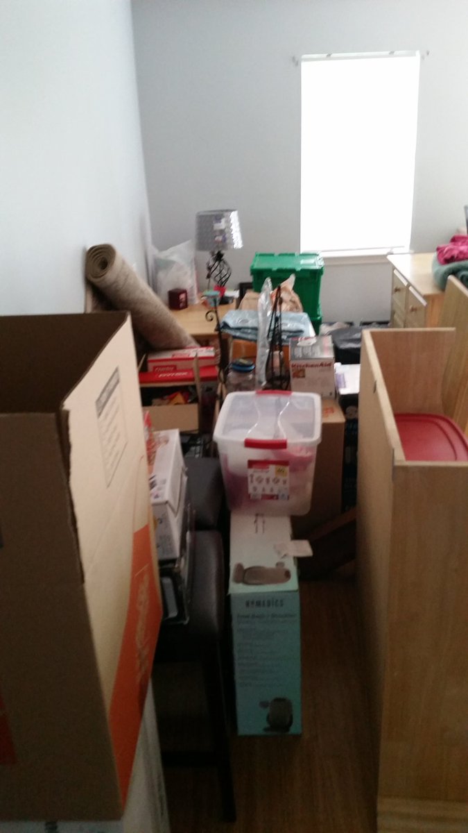JenJen554V's tweet photo. Basically done moving and almost done unpacking. Couch delivered today. I'm so excited for yet the next chapter. #lovinglife #2018ismyyear #myownplace https://t.co/Eg4oBpC5KN