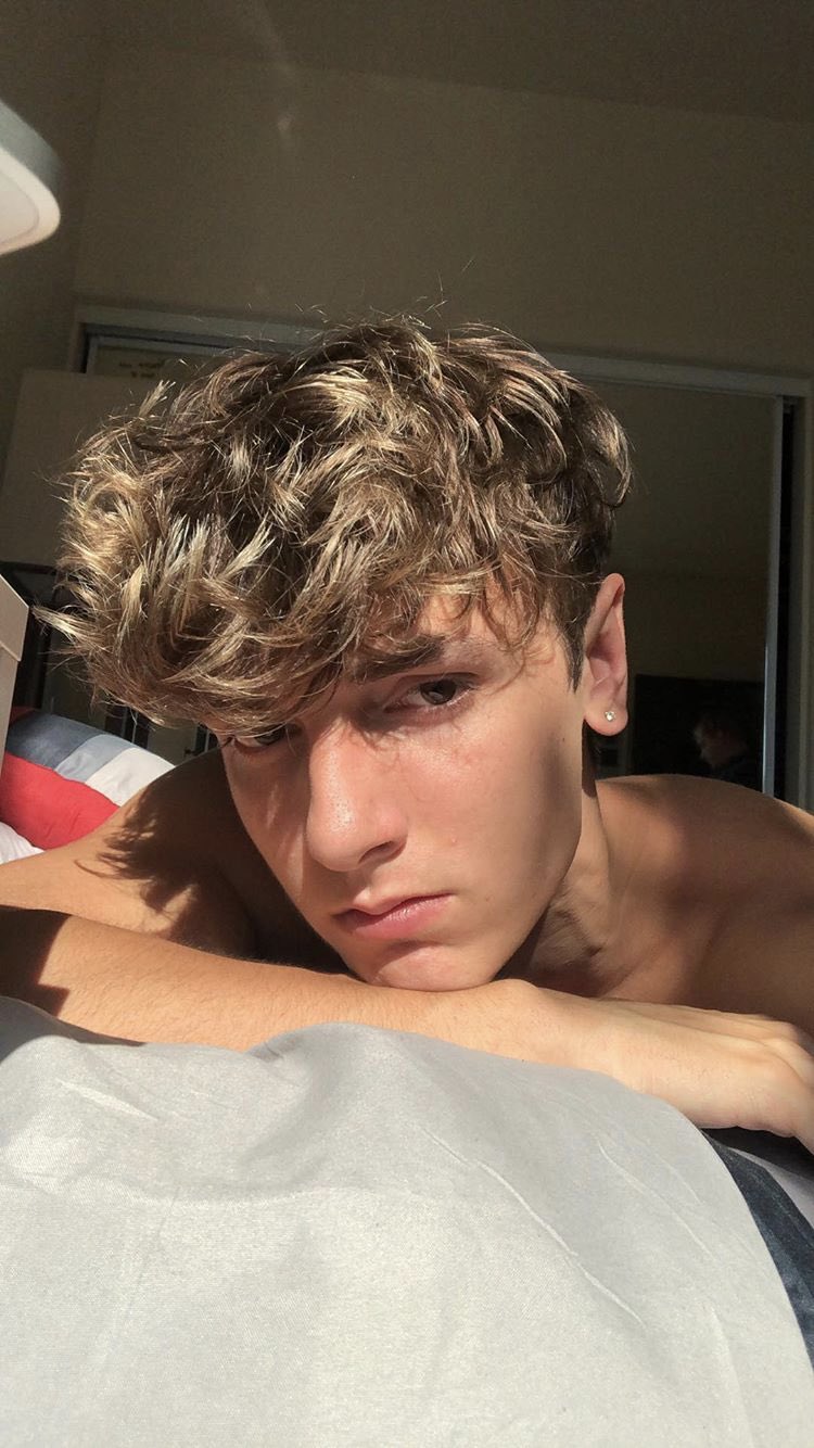 jen :) on Twitter: "he so damn fine.. 🤧 MY FREAKIN STAN 🤩😍 @BryceHall  https://t.co/aF38fu6q8f" / Twitter