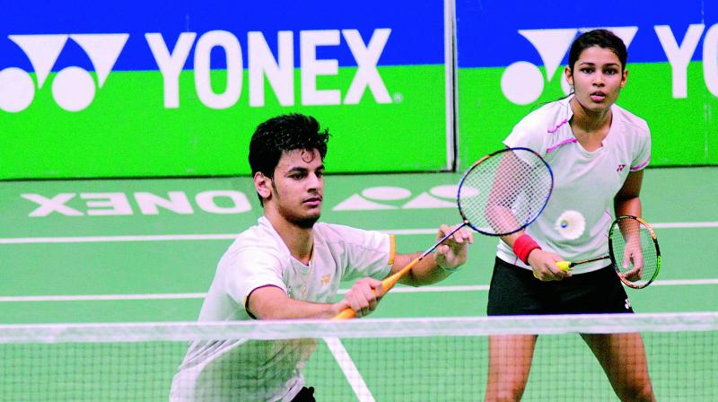 THROUGH TO FINALS. #RussiaOpen

No-2 seed Mixed double duo #RohanKapoor and #KuhooGarg wins a thriller.

Beats Malaysian Pair with a scoreline of 21-19,11-21,22-20.