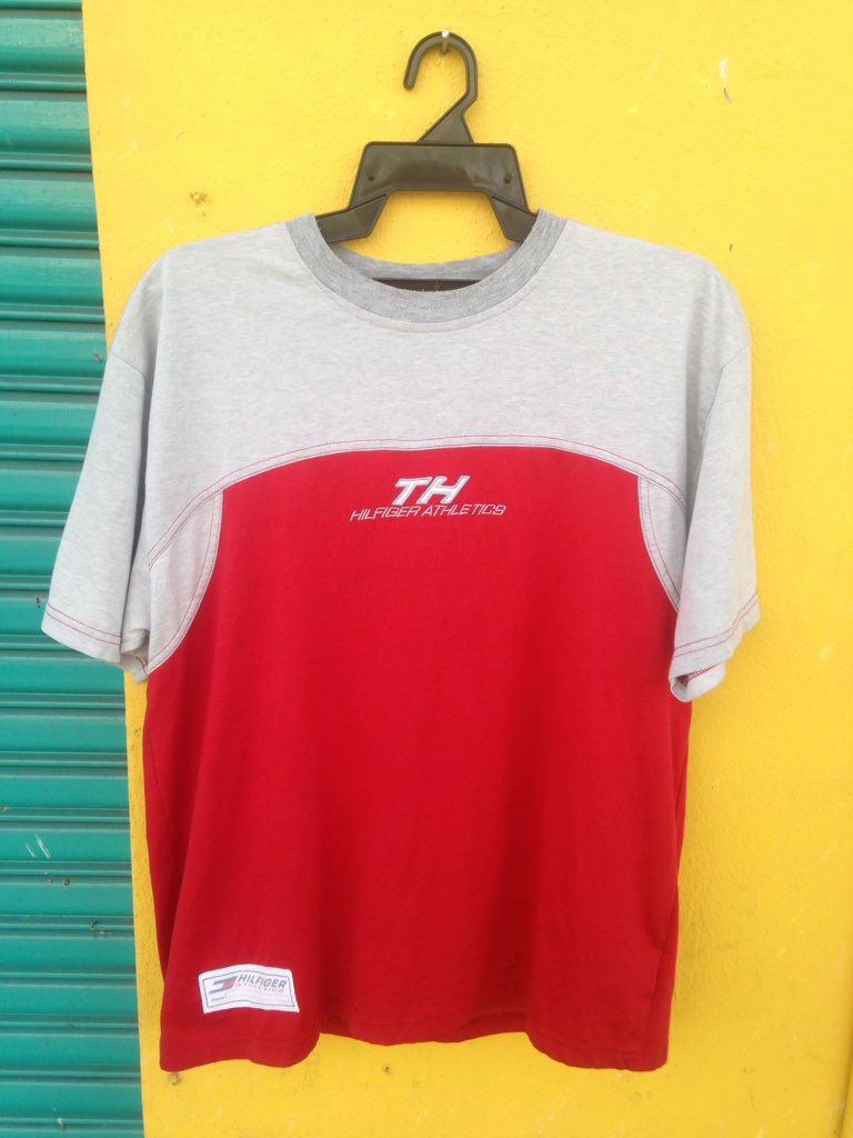 thriftboy_my's tweet photo. Tommy Hilfiger. Size L. Condition 9/10. Whatsapp 017-9750028 #tommy https://t.co/2YsTnrvveg