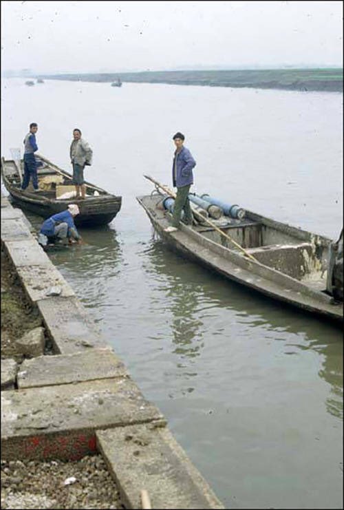 fengcheng_ccc's tweet image. Suzhou, China, 1982.
The city&apos;s canals, stone bridges, pagodas and meticulously designed gardens have contributed to its status as one of the top tourist attractions in China.
#suzhou #soochow  #chineseculture #china #oldphoto #photoofchina #photographyofchina #vintagephotography