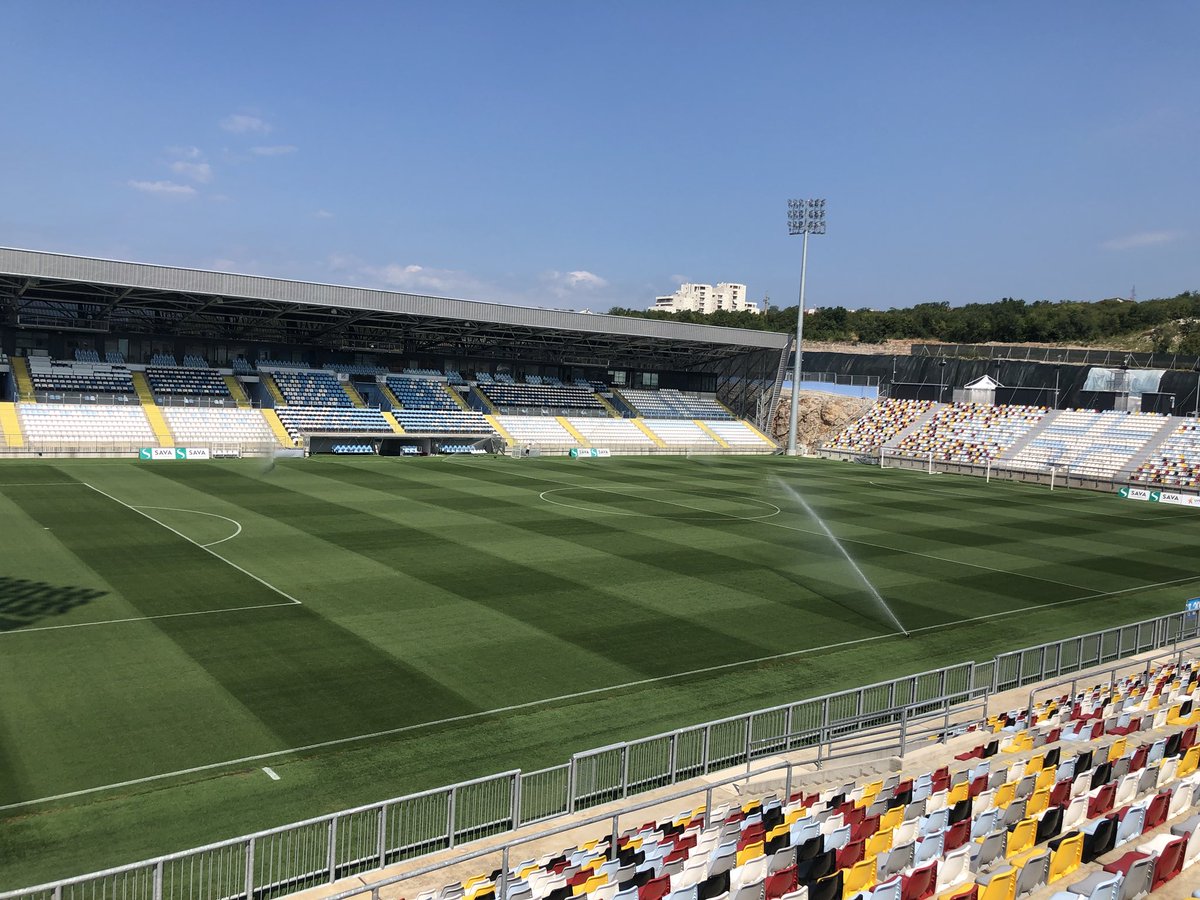 Ready for the new season.... Compliments to our groundstaff for great work preparing the pitch for tonight’s match 😉 #hybridgrass