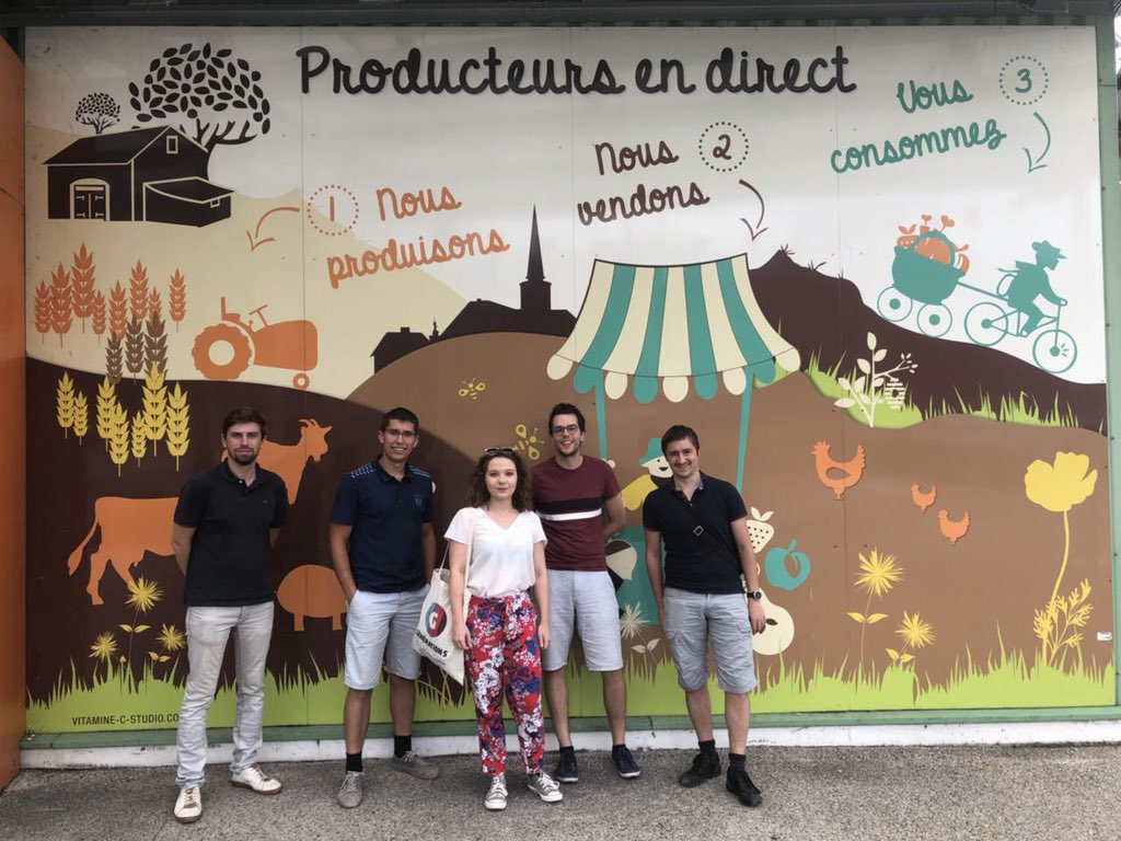 JeunesG_73's tweet image. 1ère étape du #TFAA en Savoie 👩‍🌾
Le magasin de producteurs « Les Saveurs Campagnardes » est un bel exemple d’auto-organisation. Sans intermédiaire, les paysans.nes profitent de la valeur ajoutée créée sur leurs fermes.