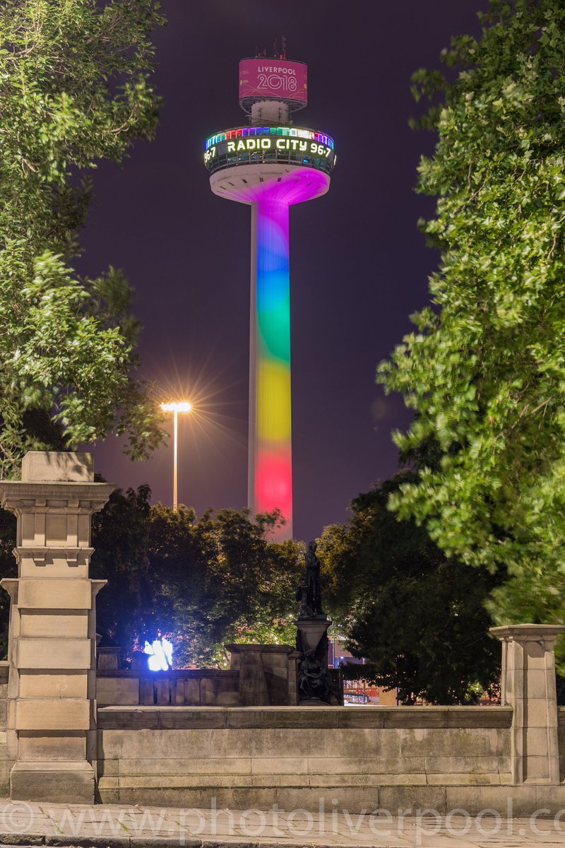 photolpool's tweet photo. St George's Hall &amp; St John's Beacon (Radio City Tower) Illuminated in rainbow colours last night for this weekend's Liverpool Pride. @Stgeorgeshall @TheGuideLpool @stjohnsbeacon @RadioCity967 @LifeLiverpool @IndpndtLiv @scousescene @LiverpoolPride @Beau_Liverpool https://t.co/Z9FpXHP8mb