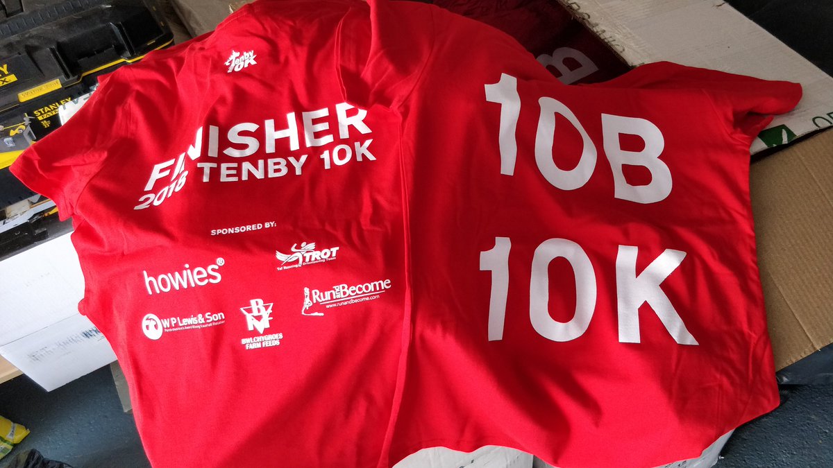 tenby10k's tweet photo. @lj2482 @howies I hope you like red 😊 https://t.co/HvsWVXAzPk