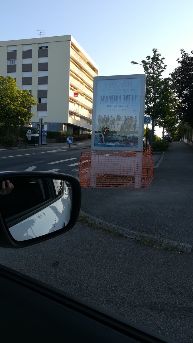 @SHerblain quand la pub pour les caisses de la ville l'emporte sur la sécurité et on nous oblige à rouler à 80km/h