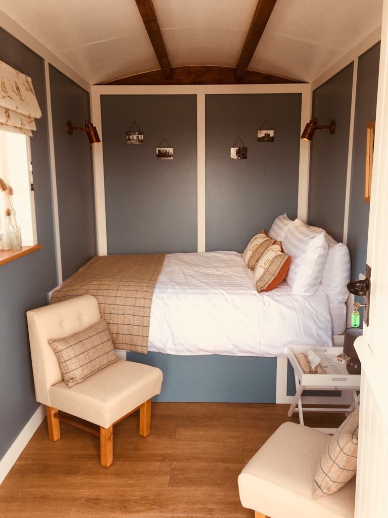 InteriorsWright's tweet photo. Jill Hoots... the second luxury shepherds hut completed, a different theme  using some amazing fabrics. @voyage_deco #voyagedecoration #shepherdshut #interiordesign #norfolkretreat https://t.co/u4mm4iJTIC