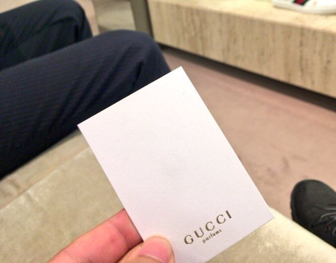 ビジネスパートナーと
GUCCIへ来たよ~

前に買ったバッグが
プライベートでもビジネスでも
使えるから便利すぎ😂

今日は何買うのかな笑