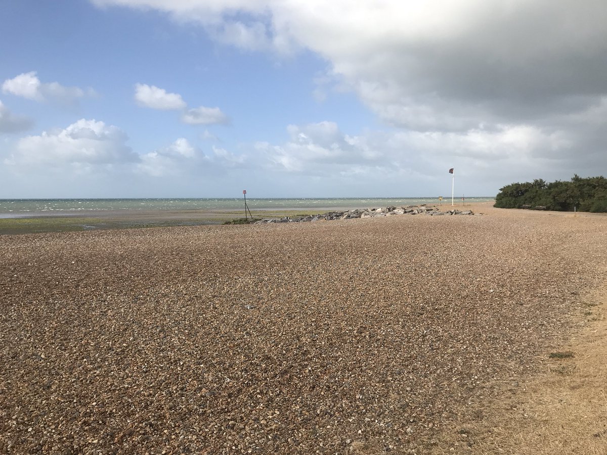 p4rktheshark's tweet photo. Morning spin to loosen the legs up bloody windy today π³. @GetSpokd @RichJLang @Bike4CancerUK @secretrainingcc @wahoofitness #getspokd #spokd #STEALTH https://t.co/uiQE5znmT0