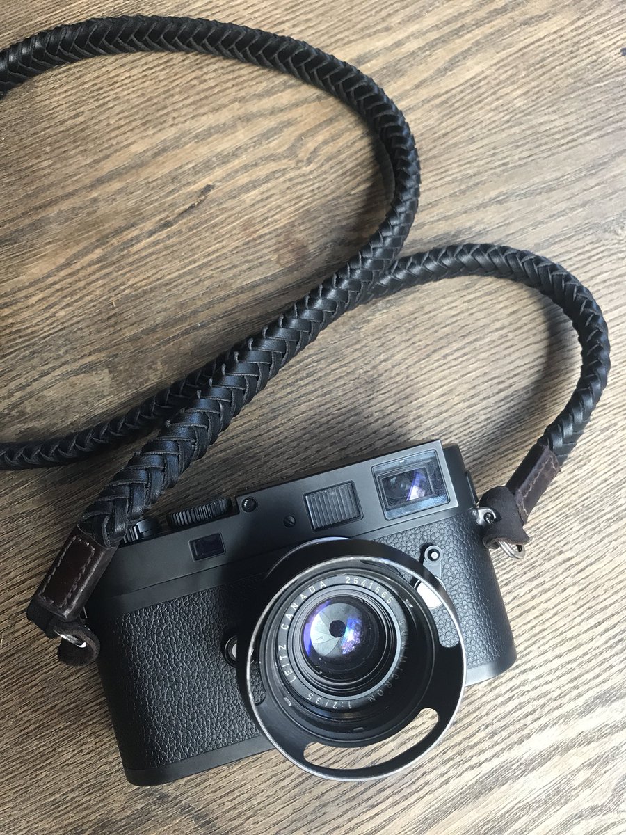 Barton_1972's tweet photo. The grain looks very film like when you under exposed then push in the LR, not sure if this is because of the CCD. Love this lens, it’s nice and “cheap” 😅 #leicamm #summicron https://t.co/wgV4uGb4AA
