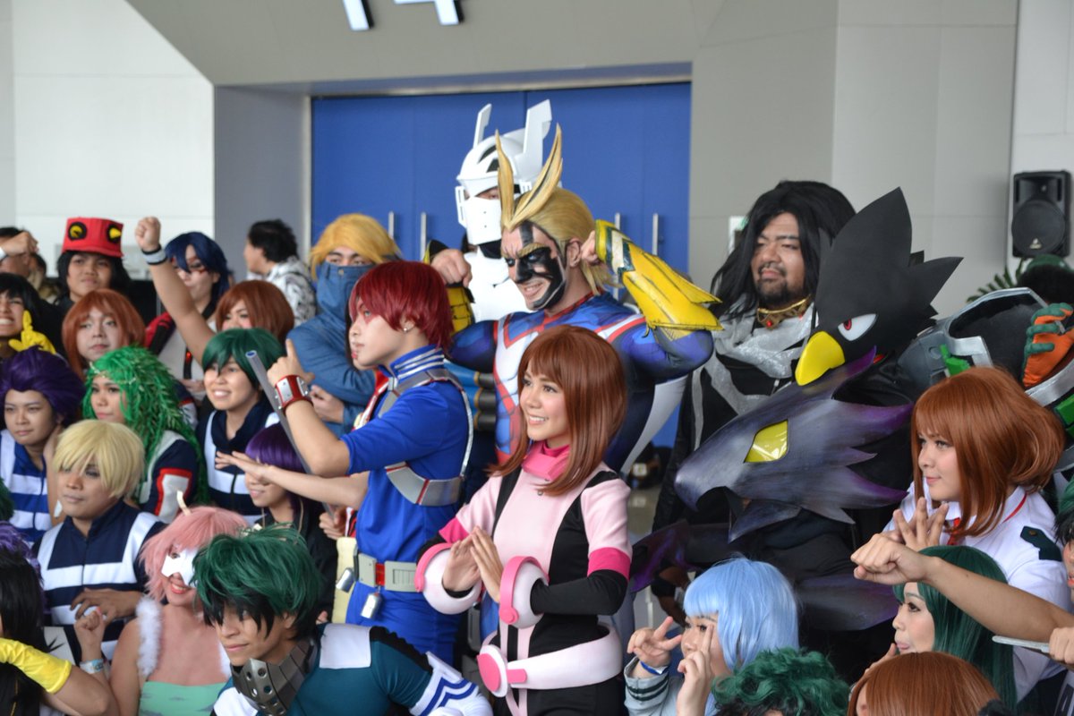 #AsiaPOPComicon. leading a group My Hero Academia cosplayer for a group pho...