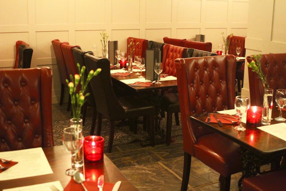 RedLionBetch's tweet image. Looking for the perfect place to hire for a special occasion or gathering? Look no further. The Cellar Room can accommodate up to 50 guests and has a slick, fresh and comfortable atmosphere. 

For further information or to book, contact 01737 843336.
We will be able to help!