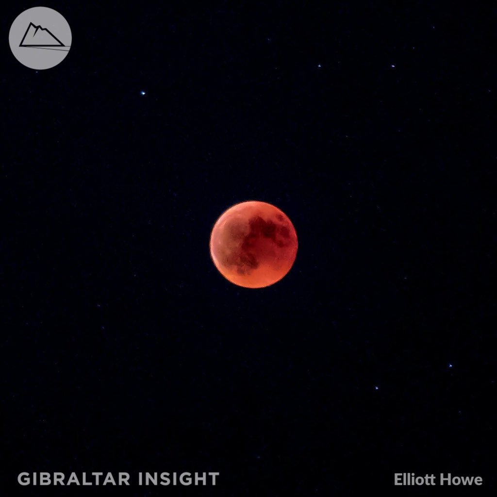 Simply #Incredible shot of the #BloodMoon #LunarEclipse in #Gibraltar from #EuropaPoint #Astronomy #TheNightSky #RockOfGibraltar #VisitGibraltar #GBZinsight 🌕⛰