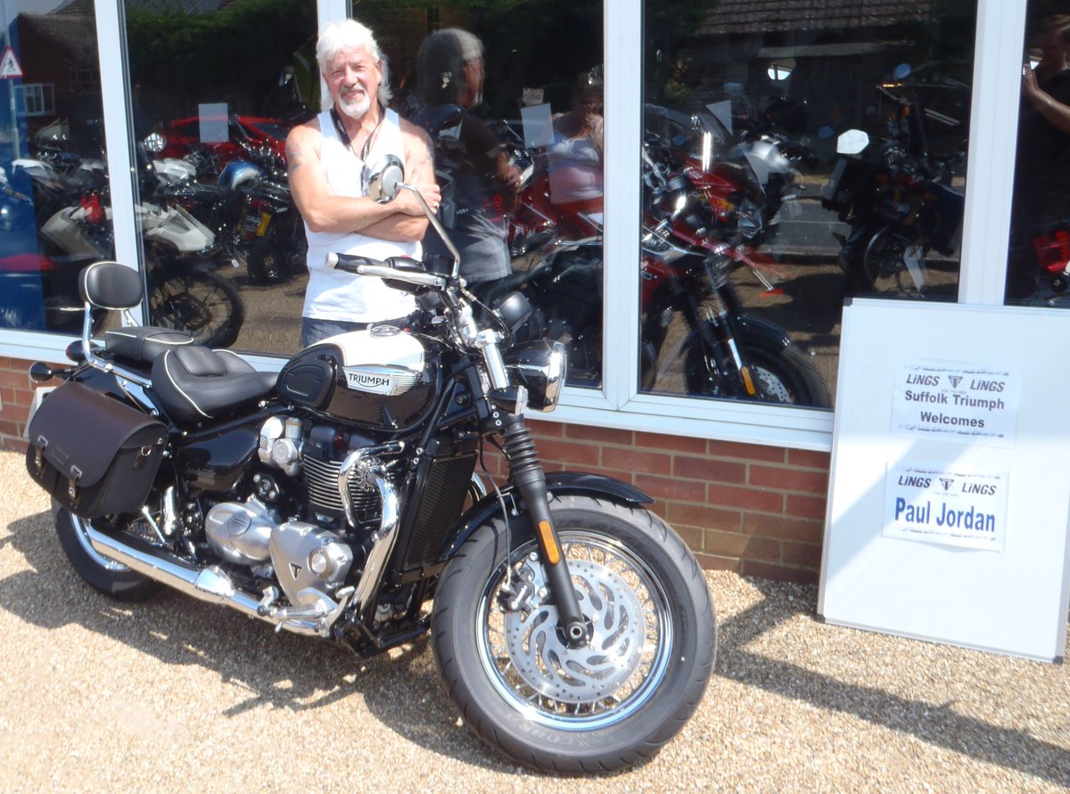 SuffolkTriumph's tweet photo. Paul Jordan gets really annoyed when anyone says he looks like American soul singer Michael McDonald. However, we "keep forgettin'" not to do it. Paul is looking toward some "Sweet Freedom" on his new Speedmaster. Riding it this weekend he hopes "Yah Mo Be There" as well. 🎼 https://t.co/W55Wx6dJWJ