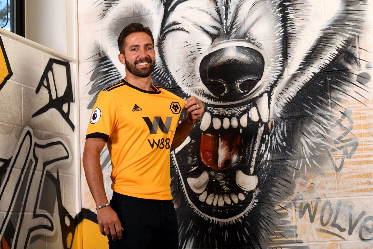 FootPollClub's tweet photo. ✍️ | Who has had the better summer transfer window so far?

🔁 | Fulham
❤️ | Wolves https://t.co/jgb92pQmyP