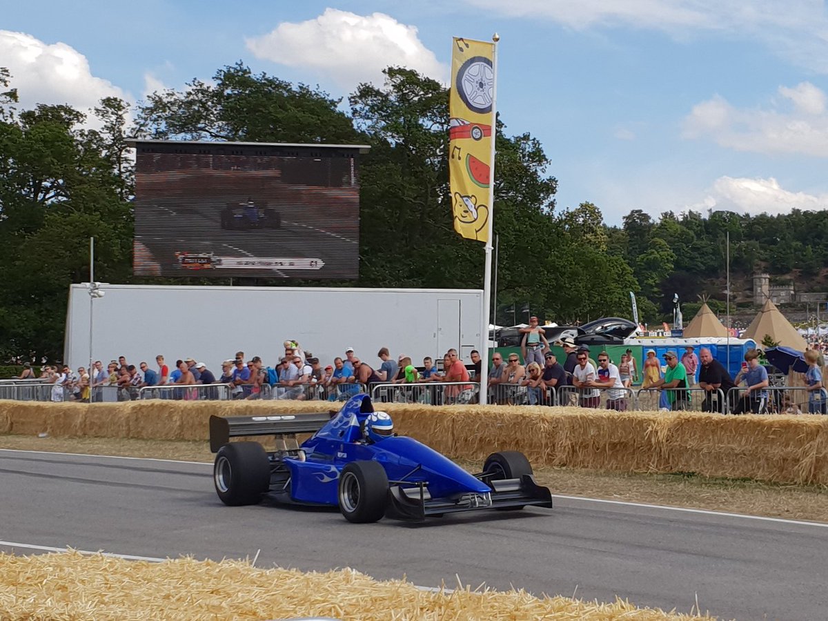 Flying the flag for #britishhillclimb <a href="/OliverTomlin/">Oliver</a> in the #pilbeam <a href="/Carfestevent/">CarFest</a> North. <a href="/MSAUK/">MSA</a>