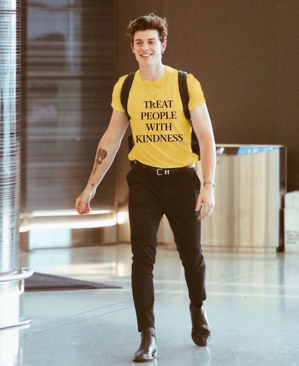 PageShawnMendes's tweet photo. Wtf mendes army why are we sleeping 

2days aho we were in 3rd place and now in 4th 

RETWEET AND REPLY 

#mtvhottest shawn mendes https://t.co/7xDv0FqaHx